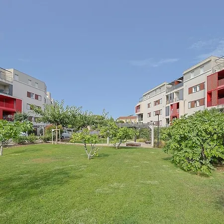 Air-conditioned South-facing Apartment