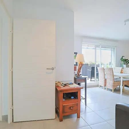Air-conditioned South-facing Appartement Hyères